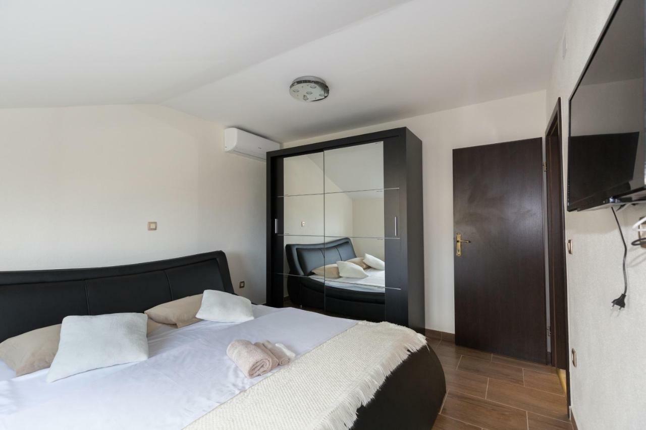 Memories Apartments スヴェティ・ペタル エクステリア 写真